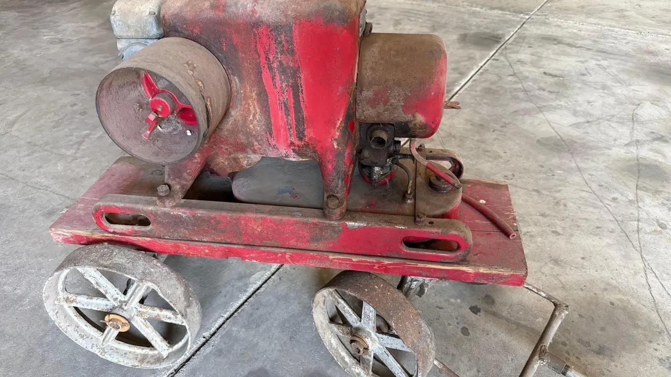 International Harvester LB gas engine