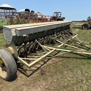 John Deere Van Brunt 12ft Drill