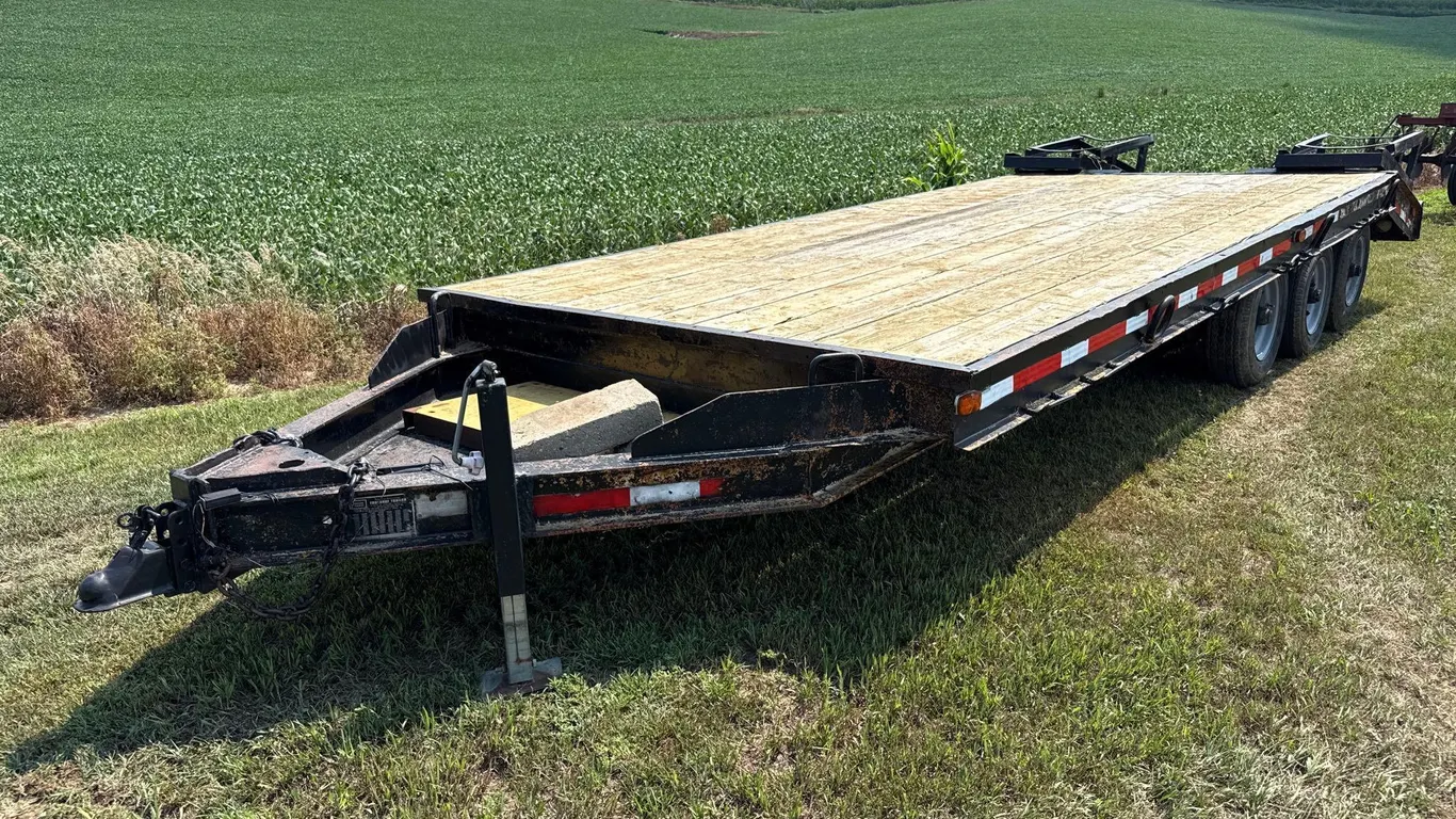 1972 Fruehof 8ft x 19ft Flatbed Equipment Trailer