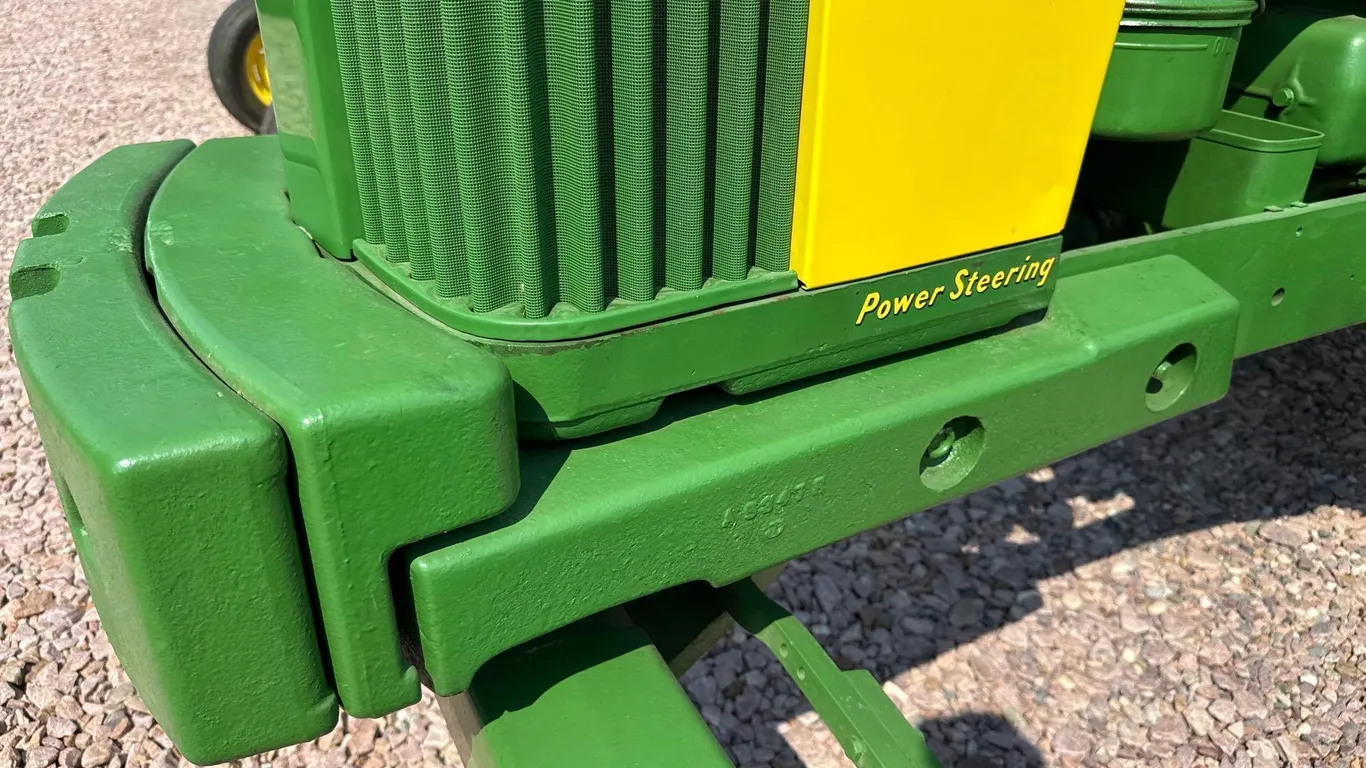 John Deere 3 piece front starter weight set