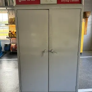 2003 Circul Air Hose PPE Dryer Cabinet on Wheels