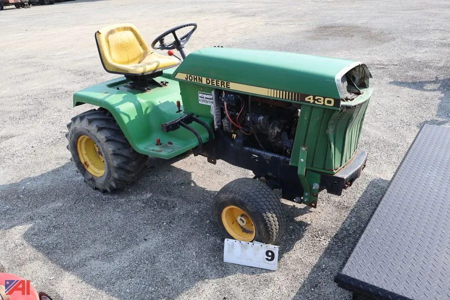 1987 John Deere 430 Tractor