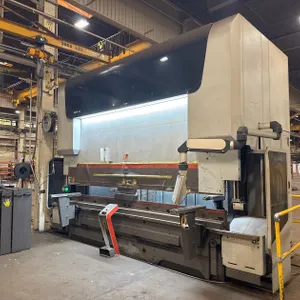 2018 Bystronic Xpert 320 Hydraulic Press Brake with Tooling and Storage
