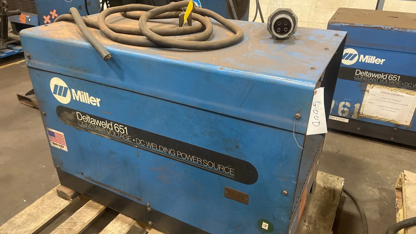 Miller Deltaweld 651 DC Welding Power Source