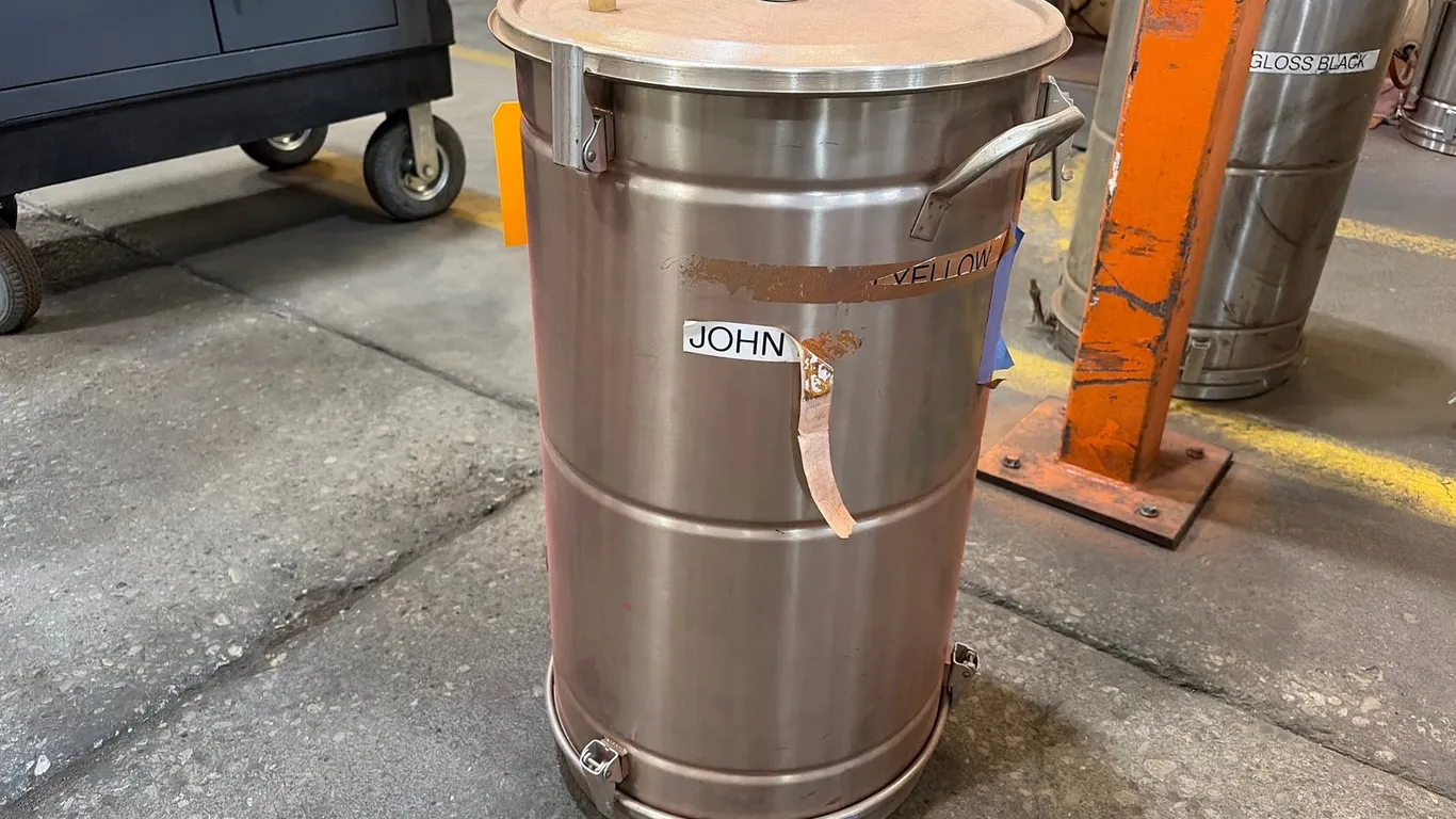(1) Wagner Powder Coating Stainless Steel Industrial Drum with Clamped Lid