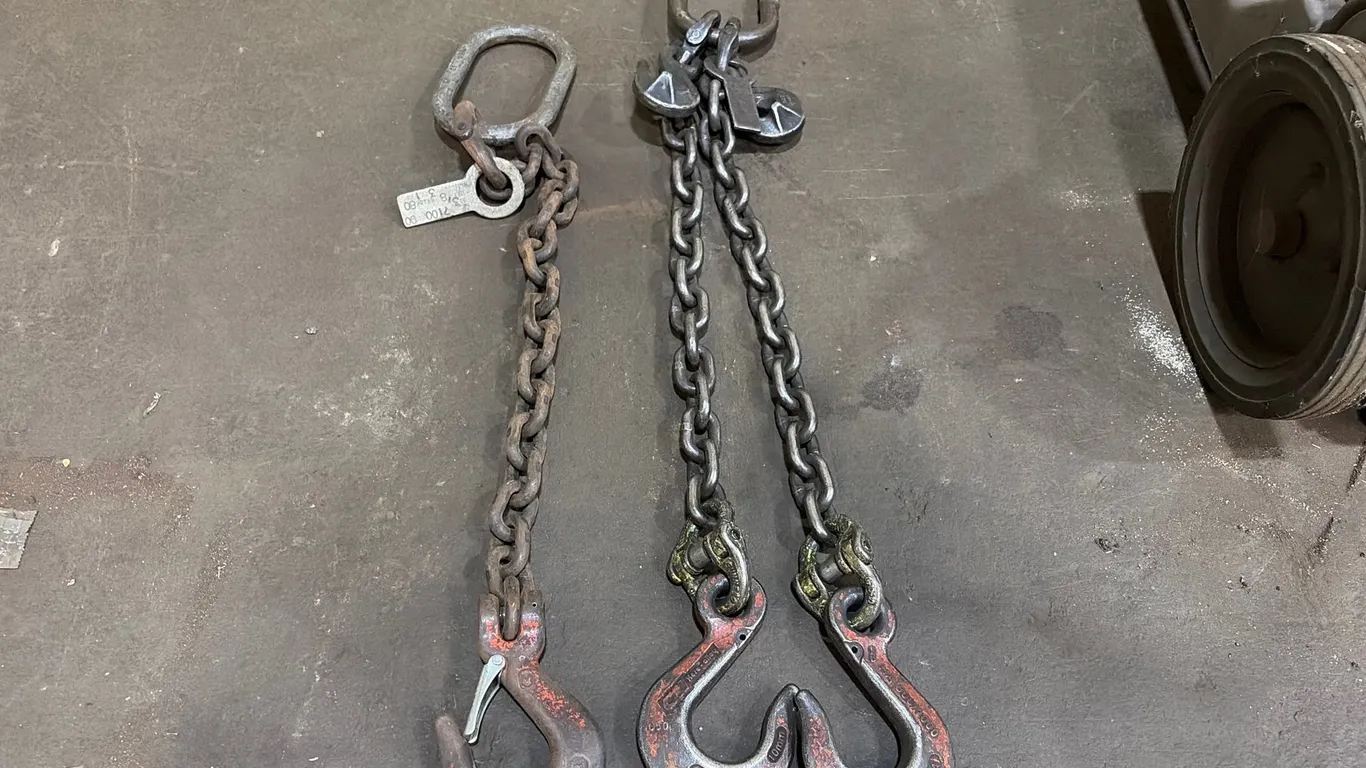 (2) Lifting Chain Slings