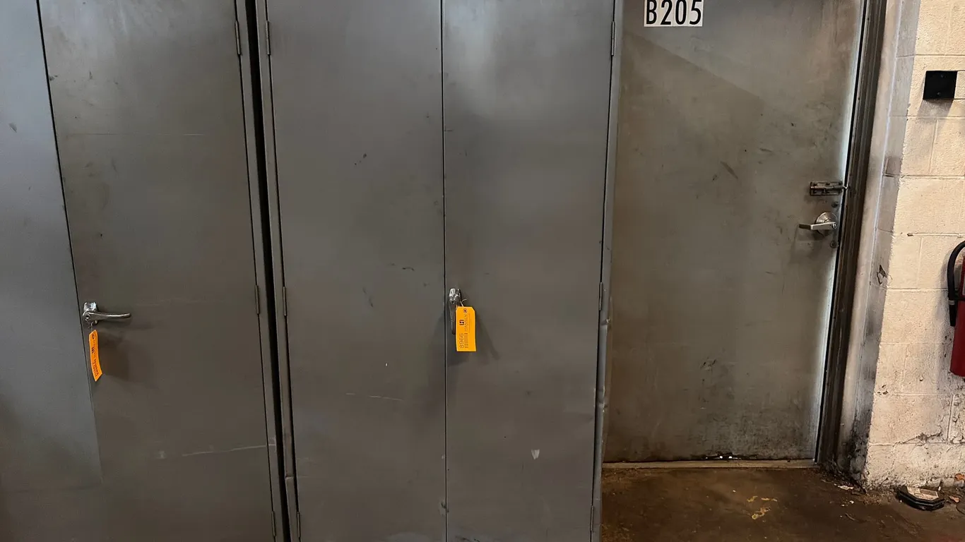 Tennsco Steel Storage Cabinet