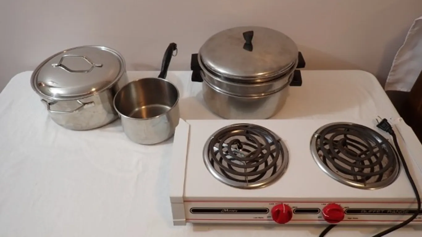 Lagostina and Farberware +