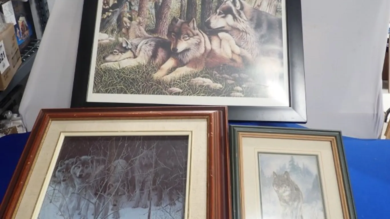 Framed "Wolf" Wall Art