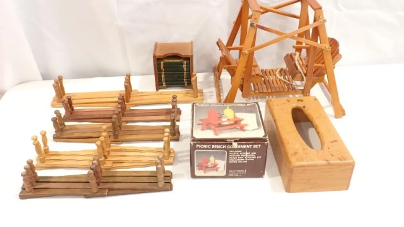 Wooden Hooks, Cover and more