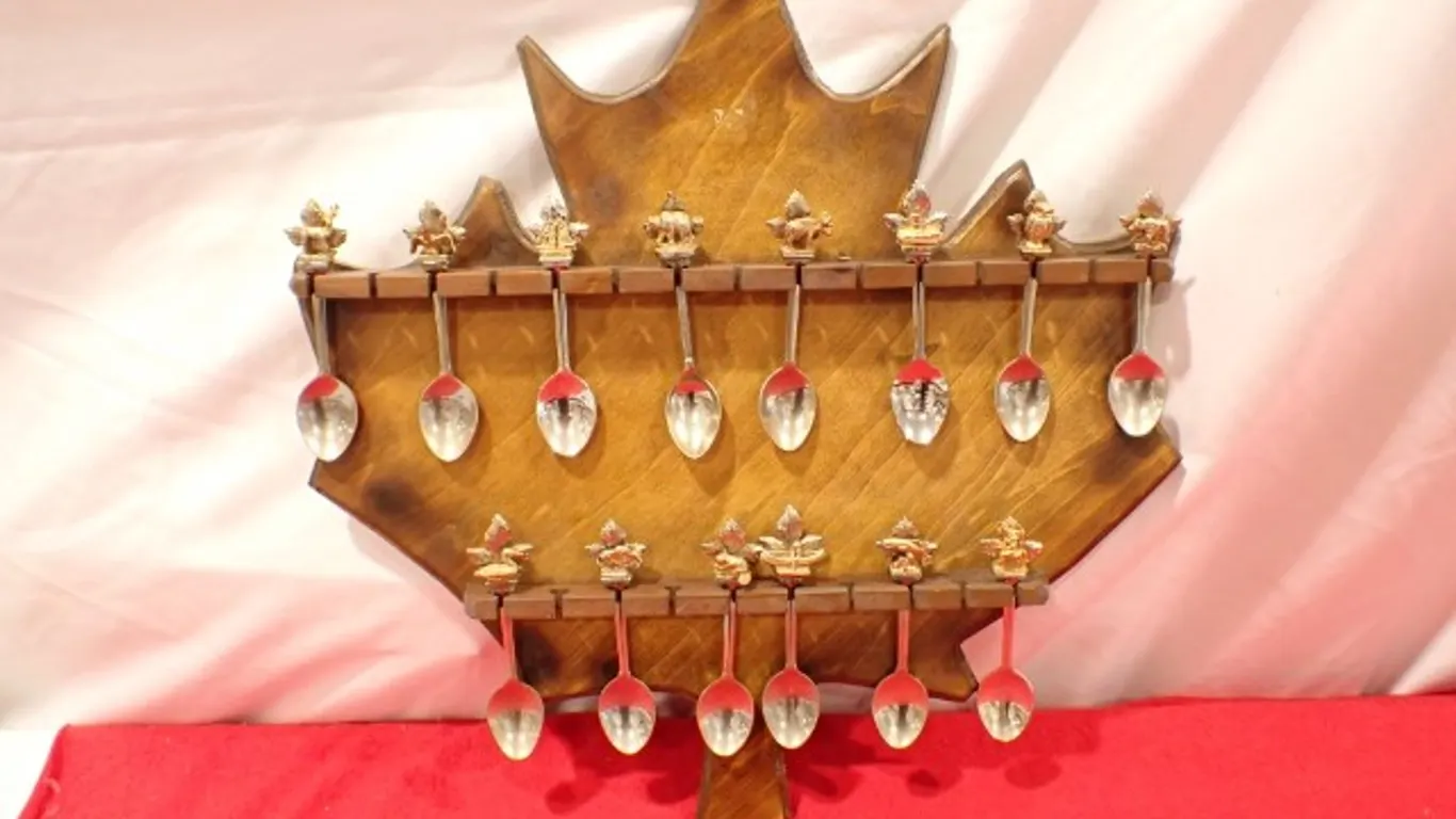 Canadian Maple Leaf Collection