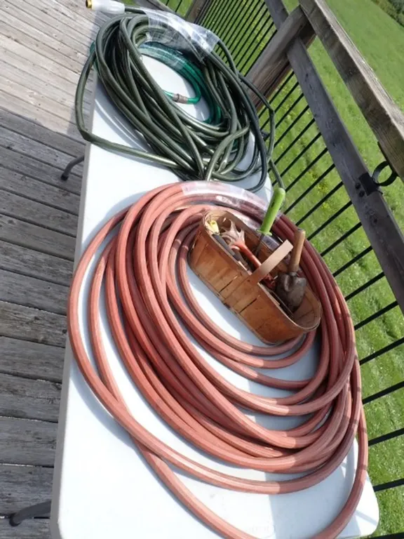 Garden Hoses & Hand Tools