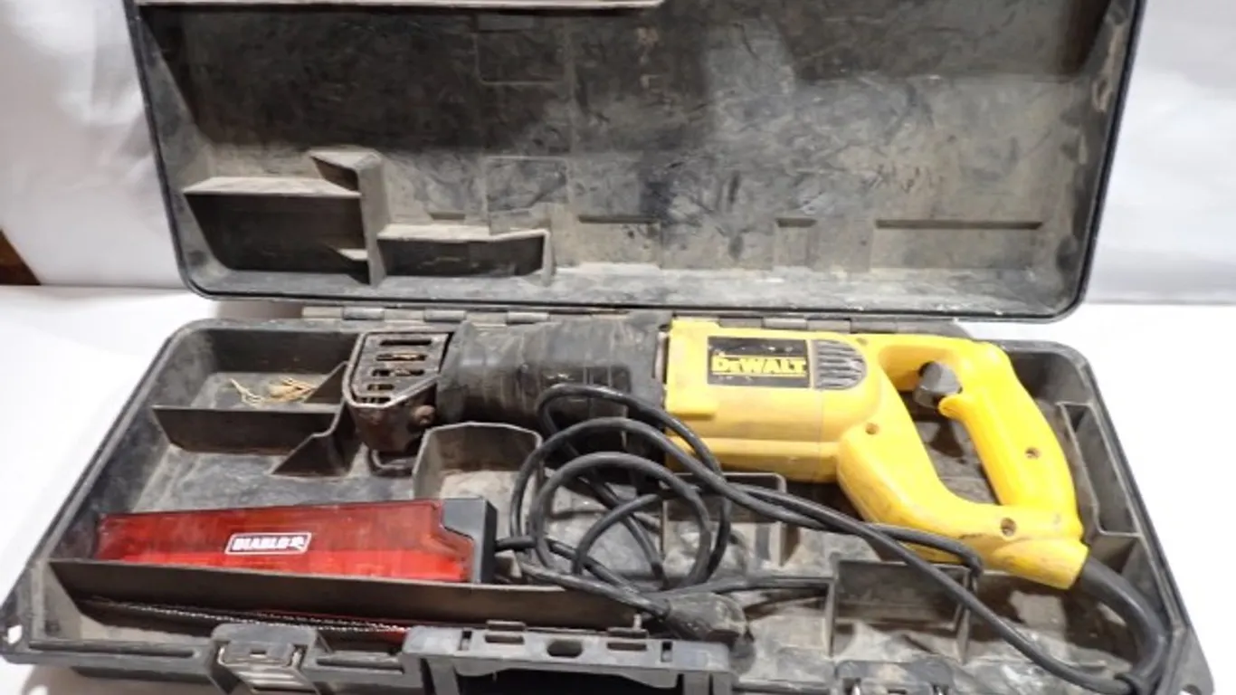 DeWalt Reciprocating Saw