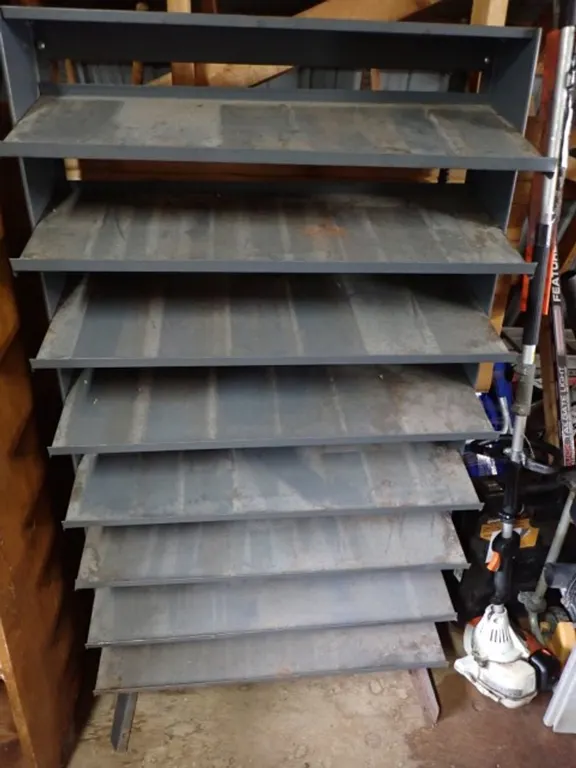 Metal Slope-Shelf Storage Unit