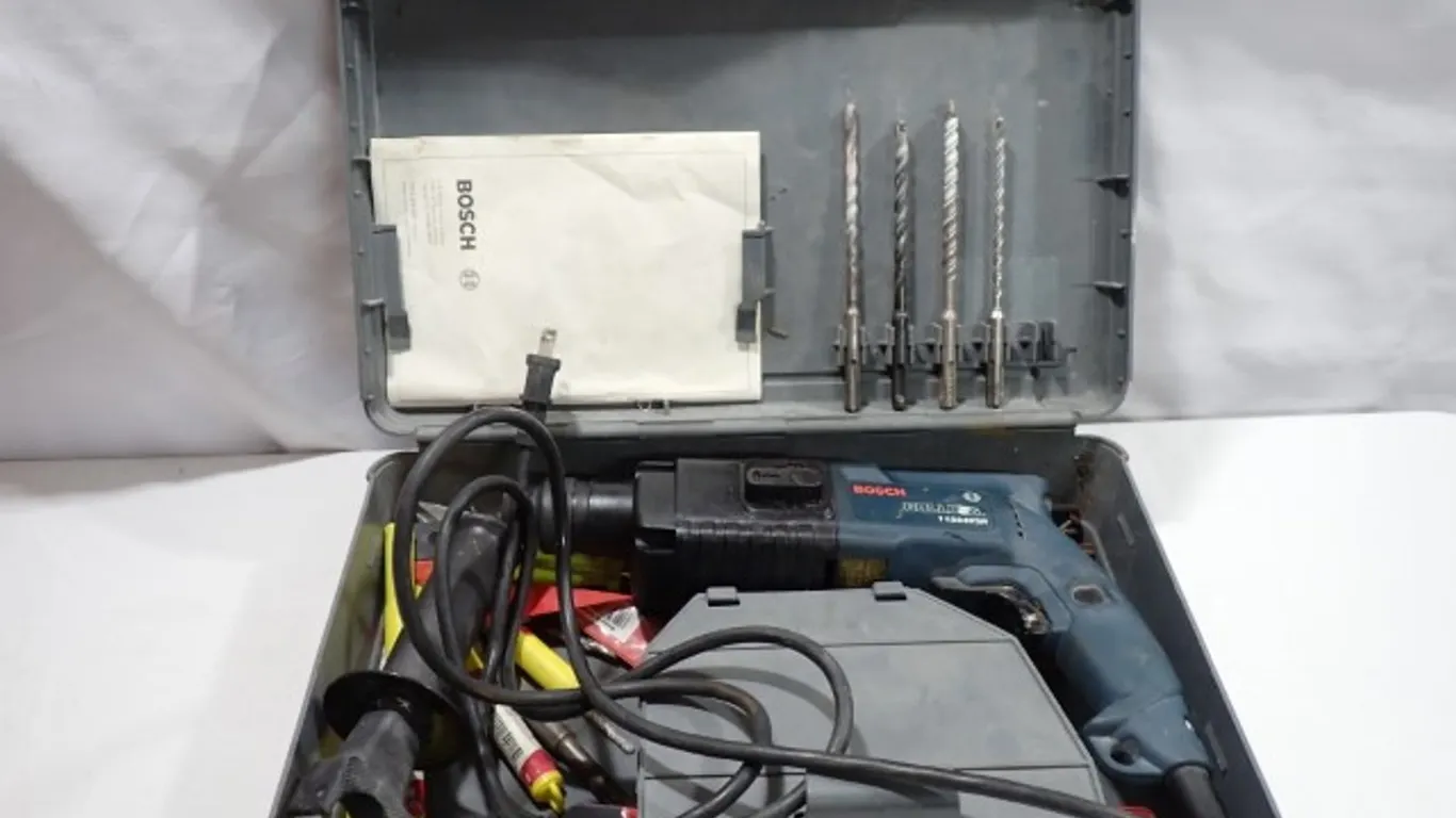 Bosch Bulldog Hammer Drill