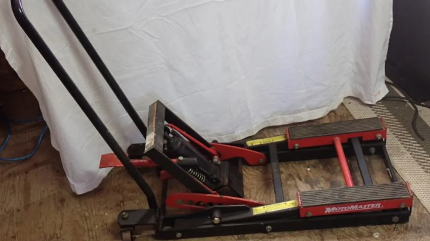 Motorcycle/ATV Lift Jack