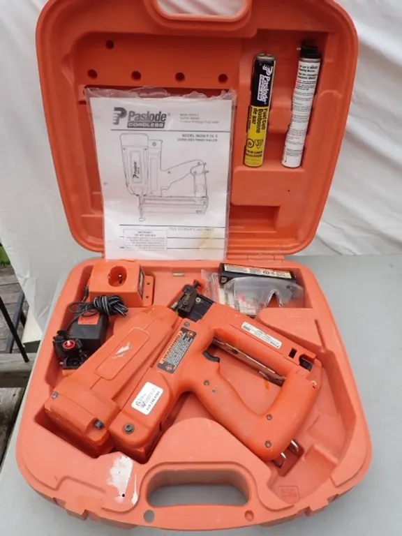 Paslode Cordless 16 gauge