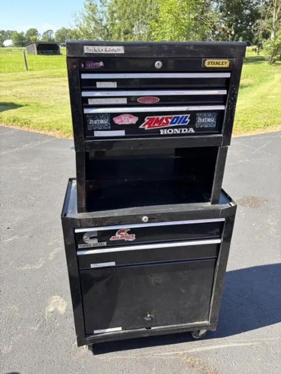 Two Piece Tool Chest