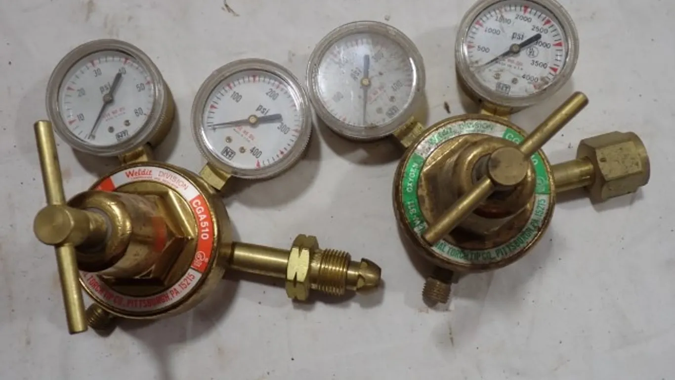 Brass Gas Pressure Regulators