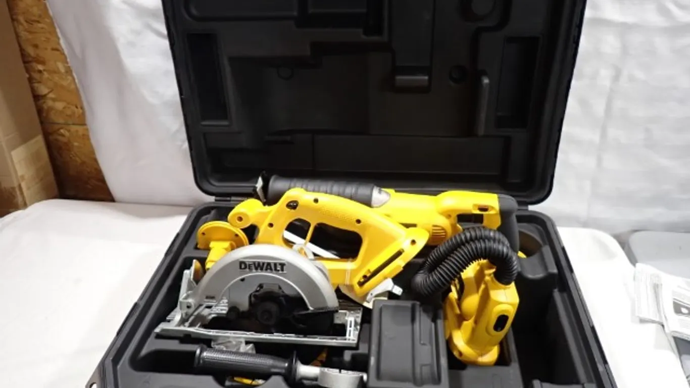 NEW DeWalt Cordless Combo Kit