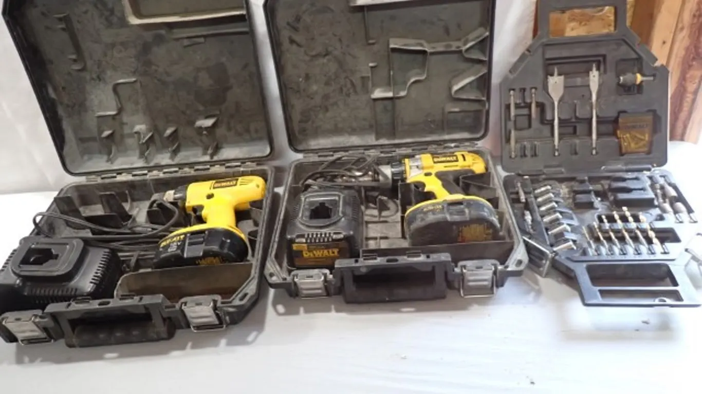 Two DeWalt Drivers and Kit