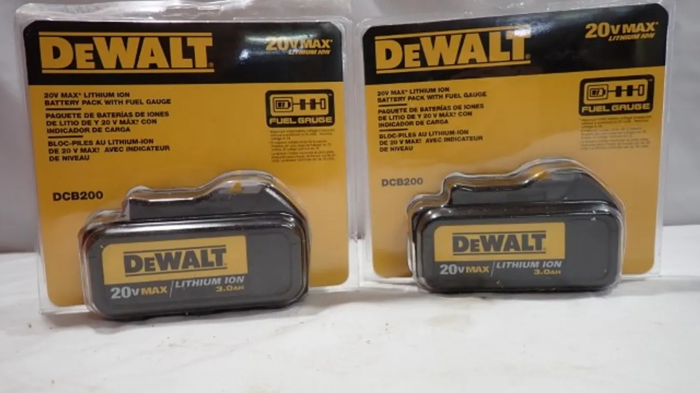 Dewalt Batteries 2 (New)