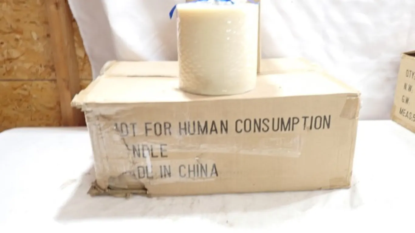 Case of 8 Large Scented Pillar Candles – 6" x 6" Lot 3