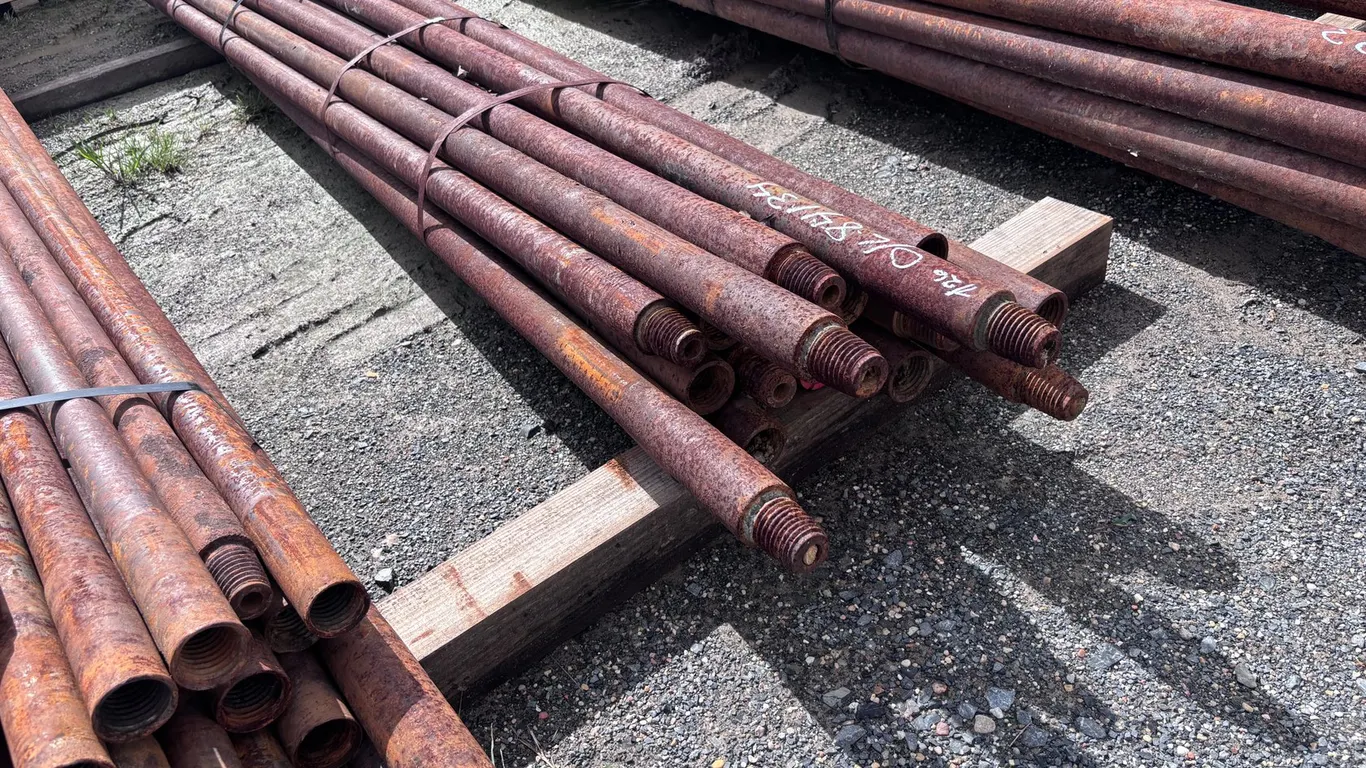 BUNDLE OF HDD DRILL PIPE