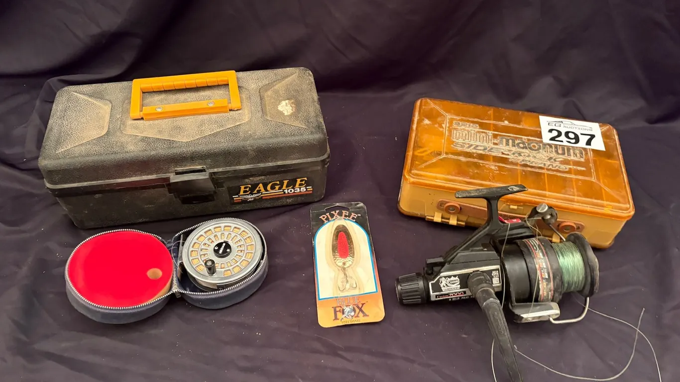 TACKLE BOXES & FISHING GEAR
