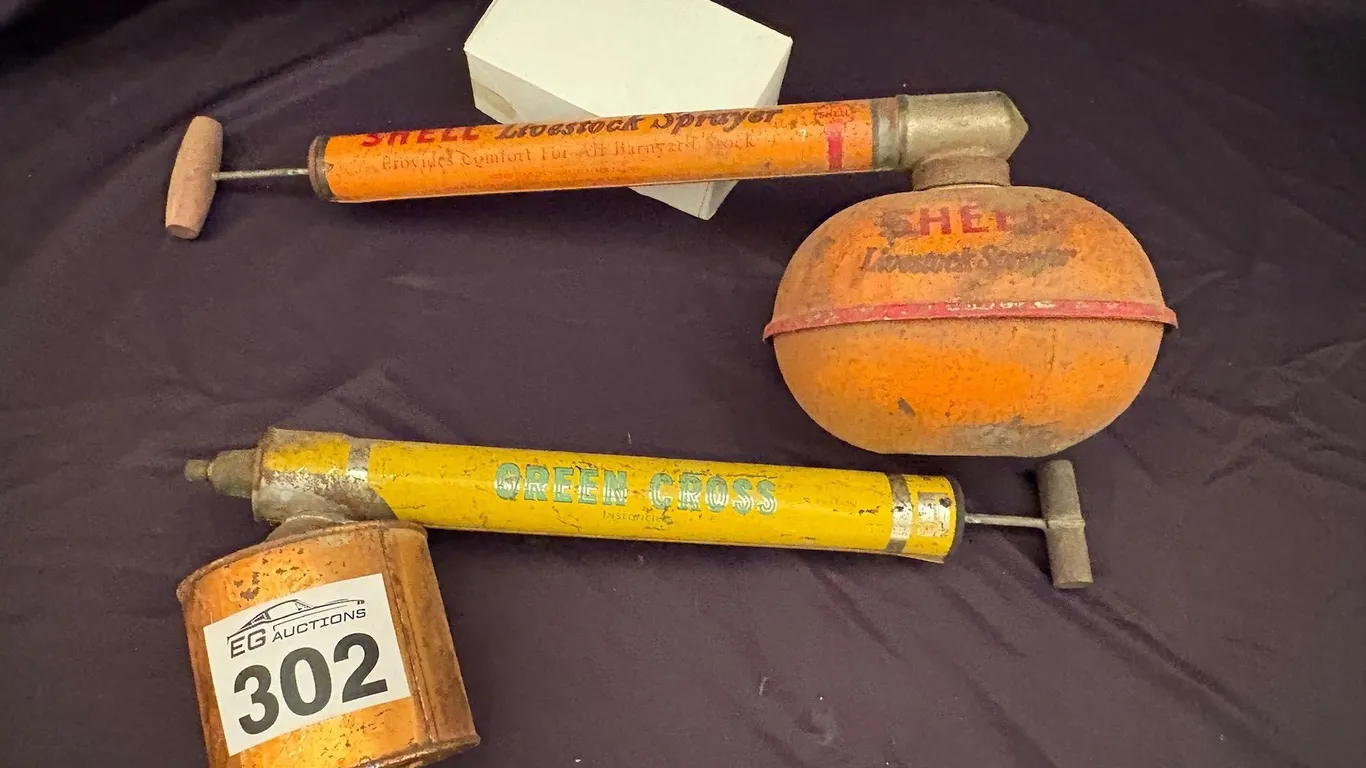 VINTAGE GREENCROSS INSECTICIDE SPRAYER & SHELL LIVESTOCK SPRAYER