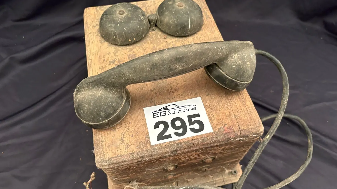 ANTIQUE WESTERN ELECTRIC PHONE