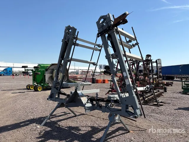 37 ft x 6 ft 3-Point Hitch Weed Zapper Tool Bar