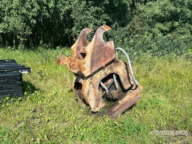 NPK 34 in Excavator Compactor