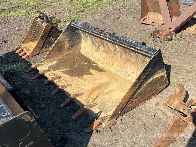 John Deere 66 in Skid Steer Bucket