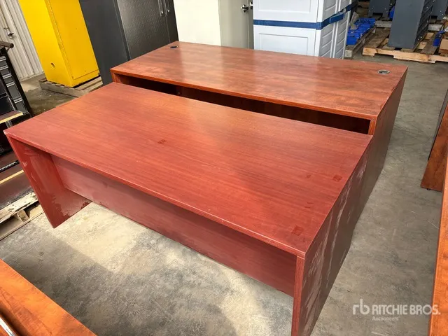 Quantity of (2) 5 ft 6 in x 2 ft 6 in Desk