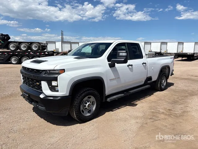 2022 Chevrolet Silverado 2500HD 4x4 Crew Cab Pickup