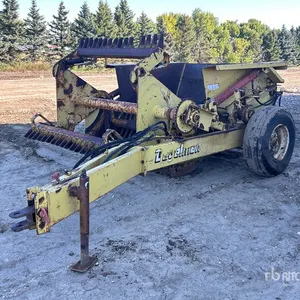 1980 Degelman R570S Paddle Rock Picker