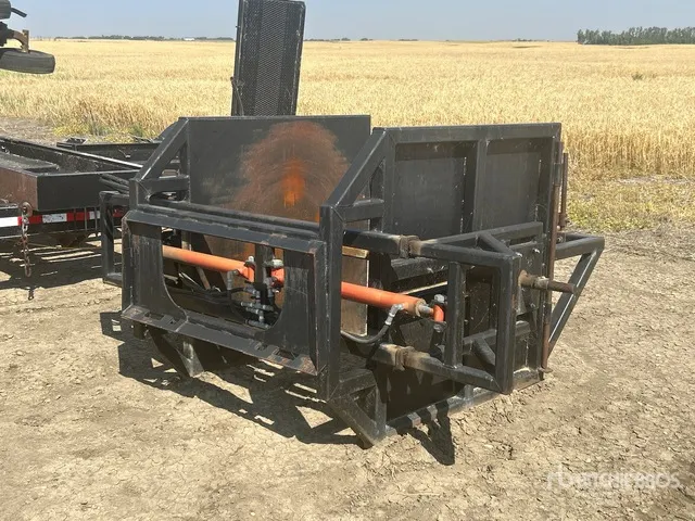 Custom Built Hydraulic Grain Bag Roller