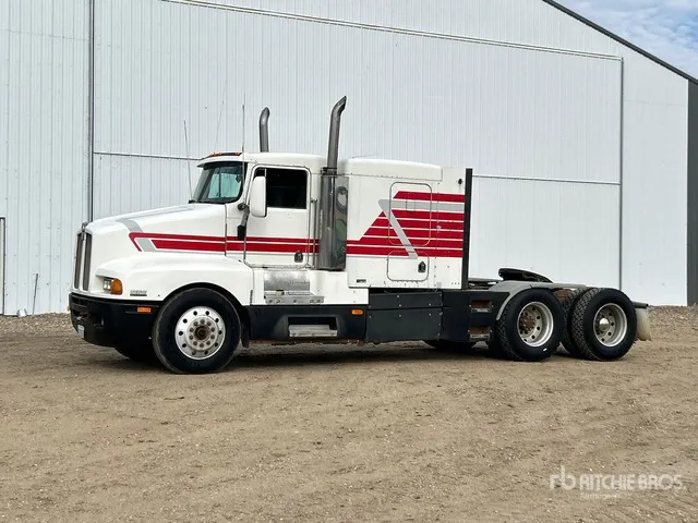 1993 Kenworth T600B 6x4 T/A Sleeper Truck Tractor