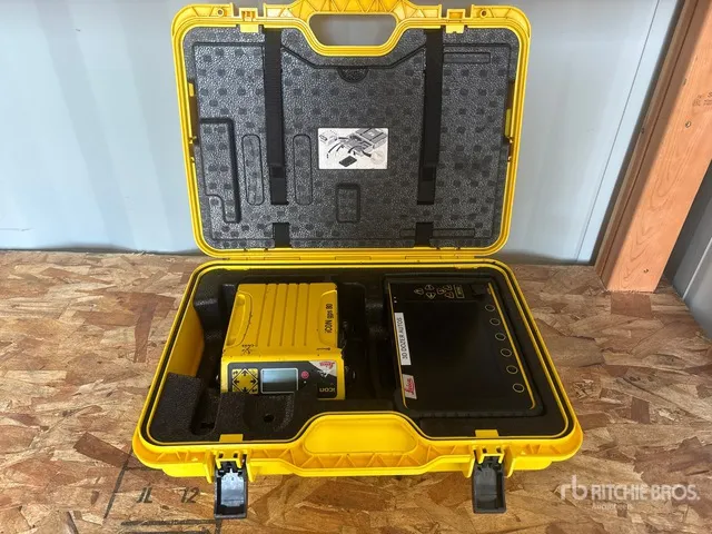 Leica MCP80 GPS Dozer Machine Control Kit w/ MCP80 Display & ICG82
