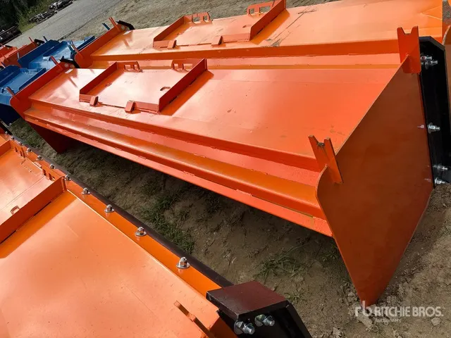 2025 Kit Containers QT-SP-12-23 144 in Skid Steer Snow Pusher (Unused)