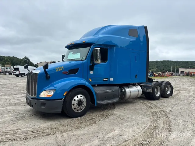 2021 Peterbilt 579 6x4 T/A Sleeper Truck Tractor