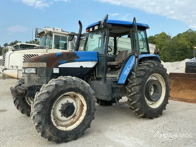 2005 New Holland TM140 4WD Tractor