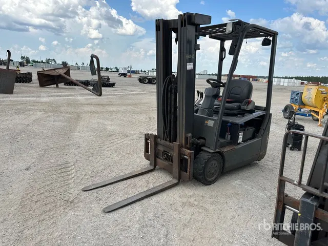2016 Doosan B15T-7 2600 lb Cushion Tire Forklift