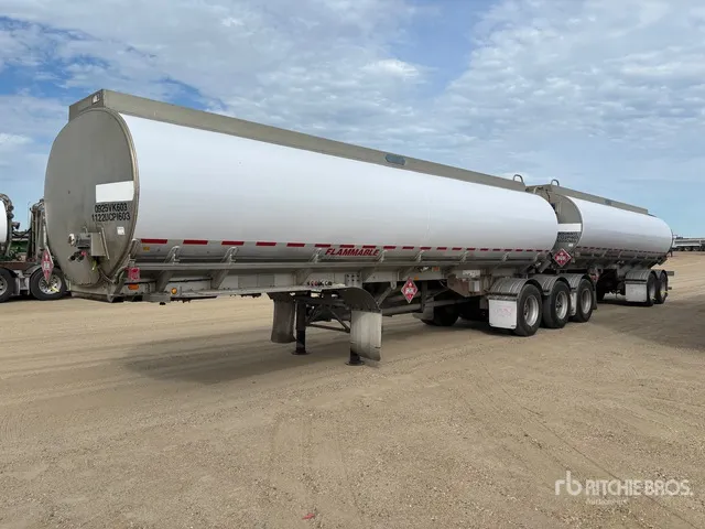 2008 Advance 9378 gal Super B-Train Lead Tanker Trailer