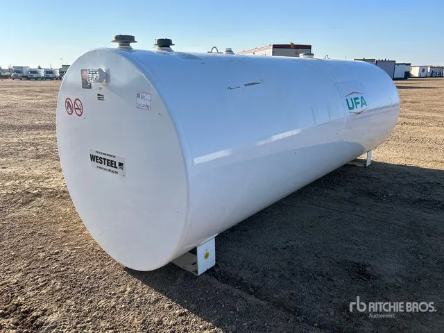2023 Westeel 4460 L Steel Fuel Tank