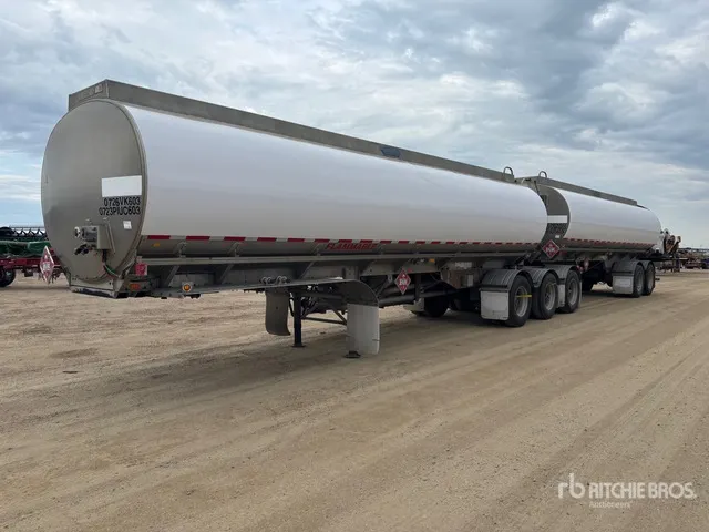 2008 Advance 10378 gal Super B-Train Lead Tanker Trailer