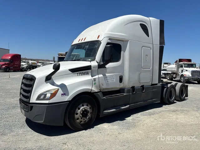 2021 Freightliner Cascadia 126 6x4 T/A Sleeper Truck Tractor
