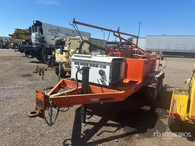 2004 Marathon Pavement Sealer