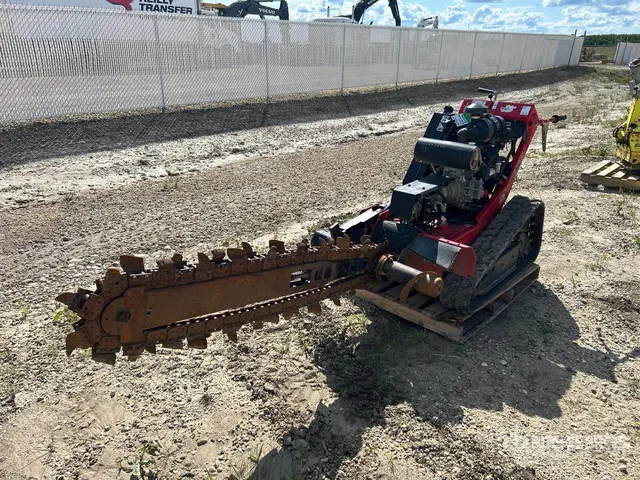 2015 Barreto E2348TKH-4MS Trencher